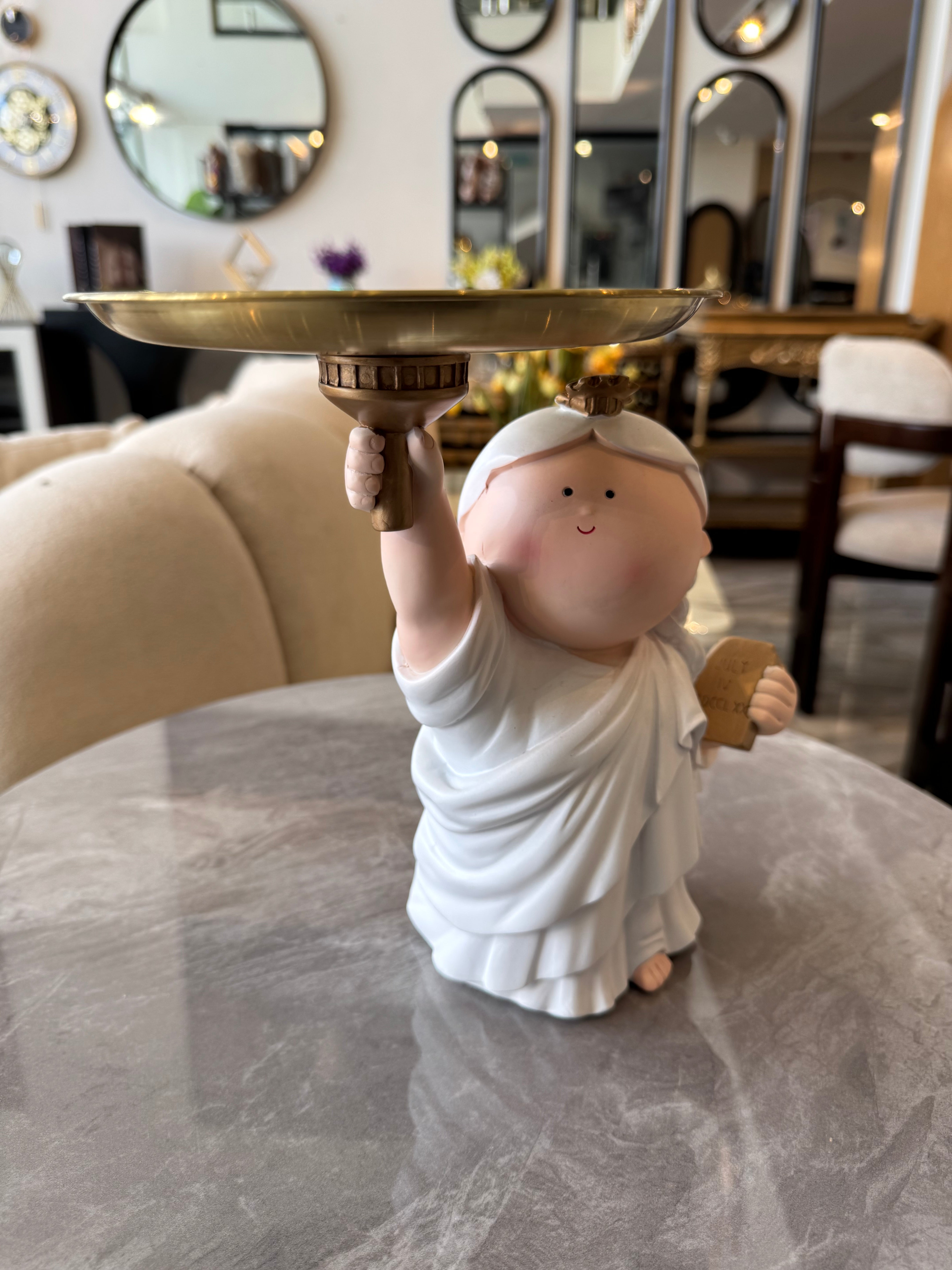 Doll decor d1