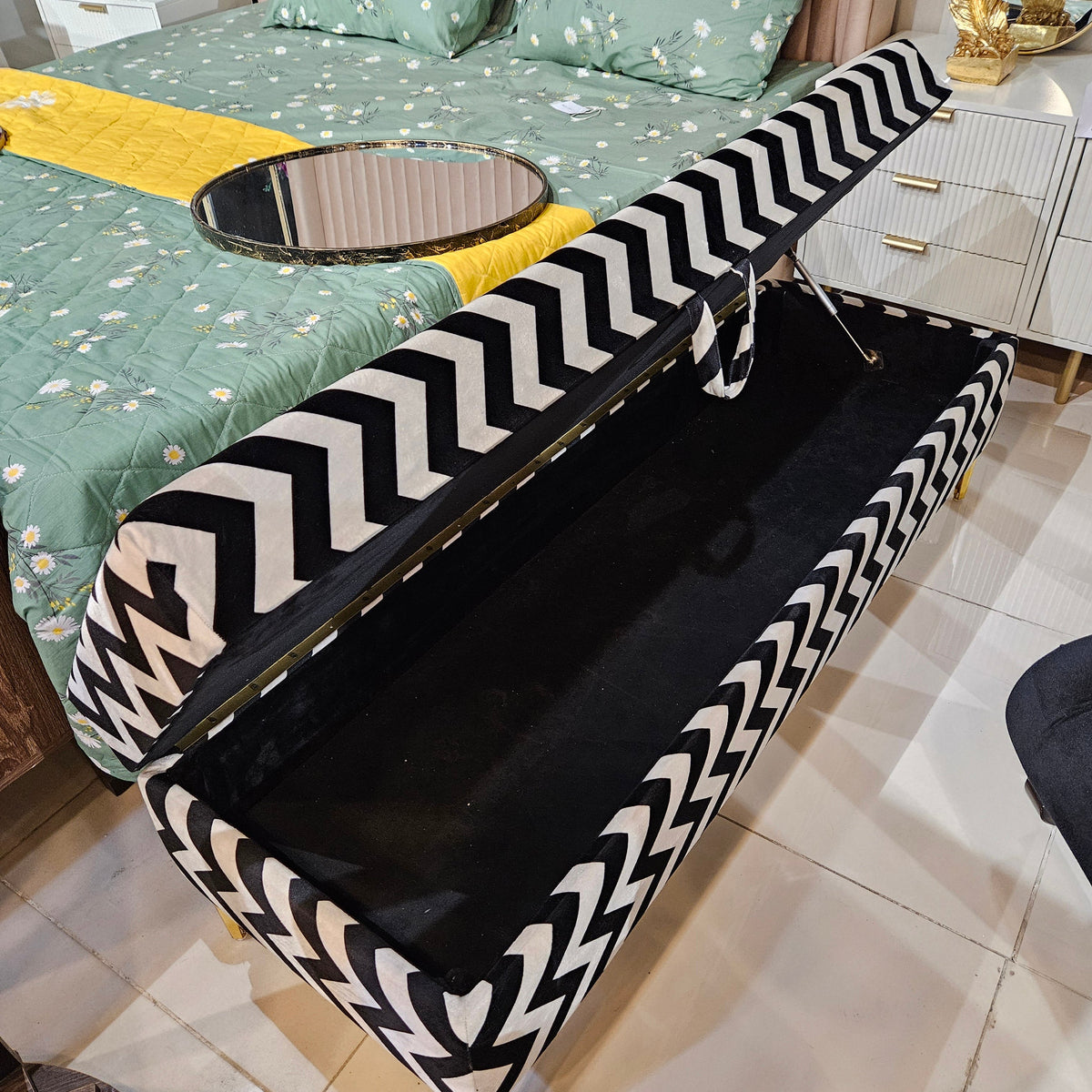 Zebra storage ottoman – Blackoakfurniture.com
