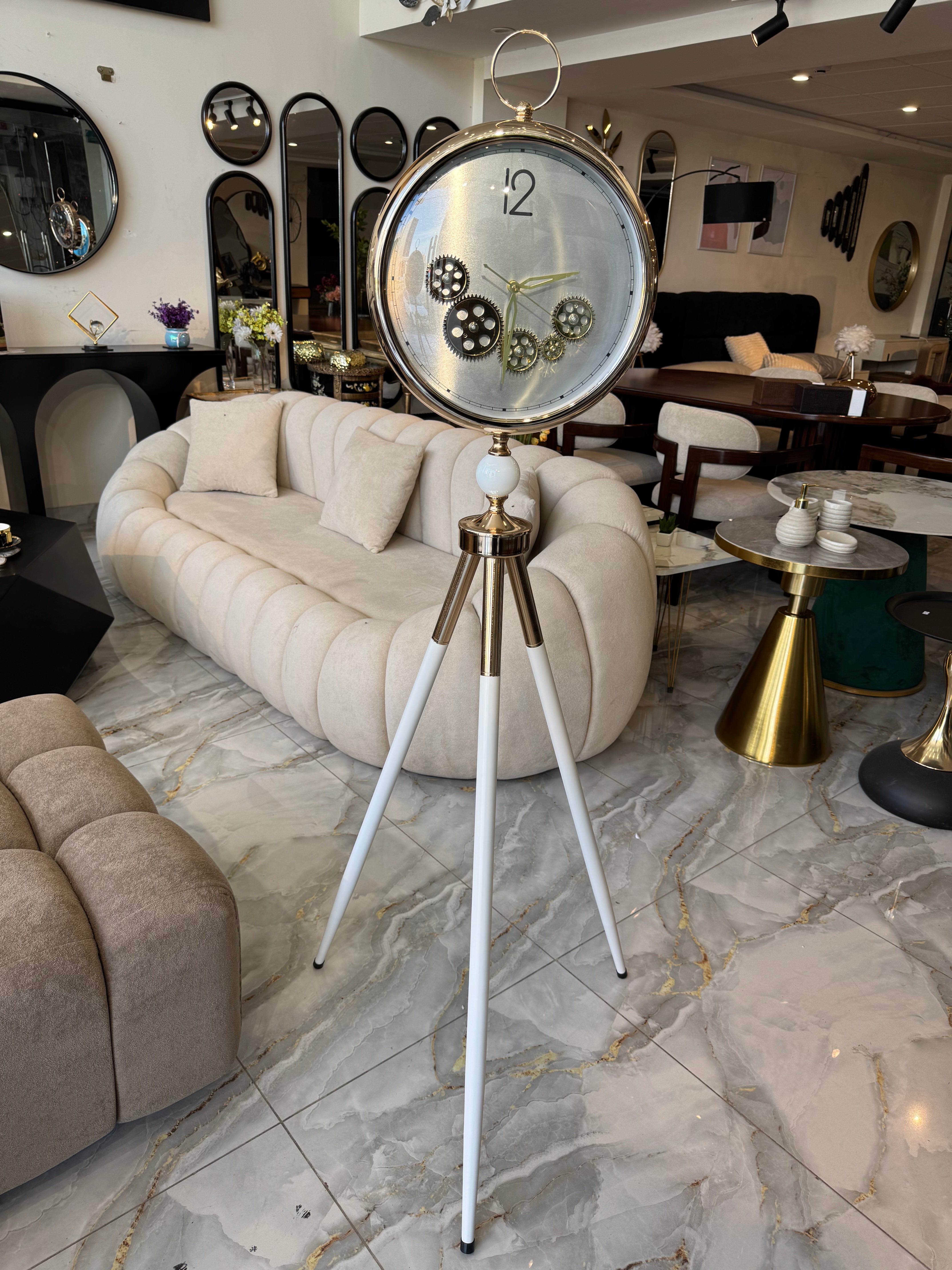 Silver tripod clock