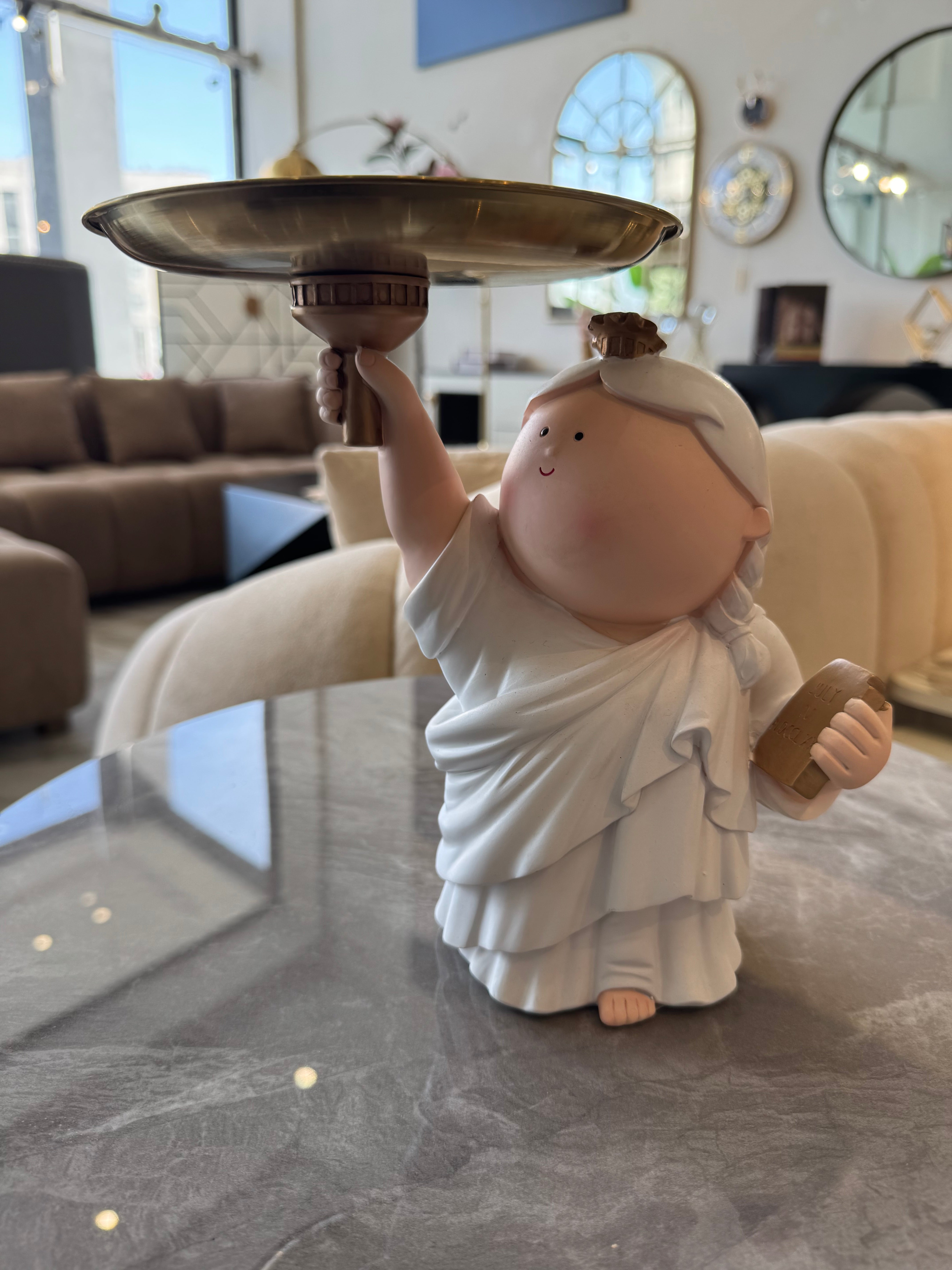 Doll decor d1