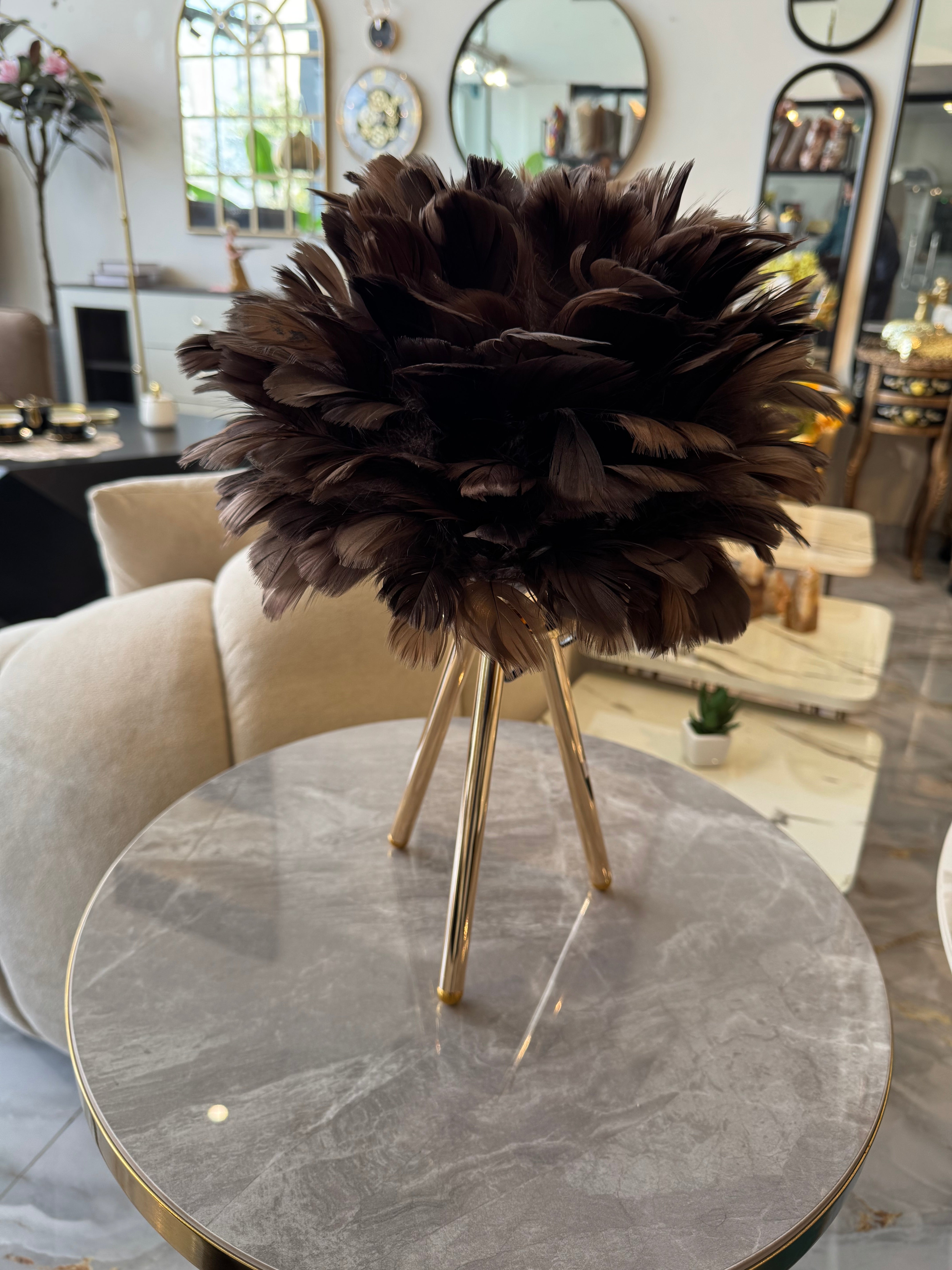 Feather table lamp