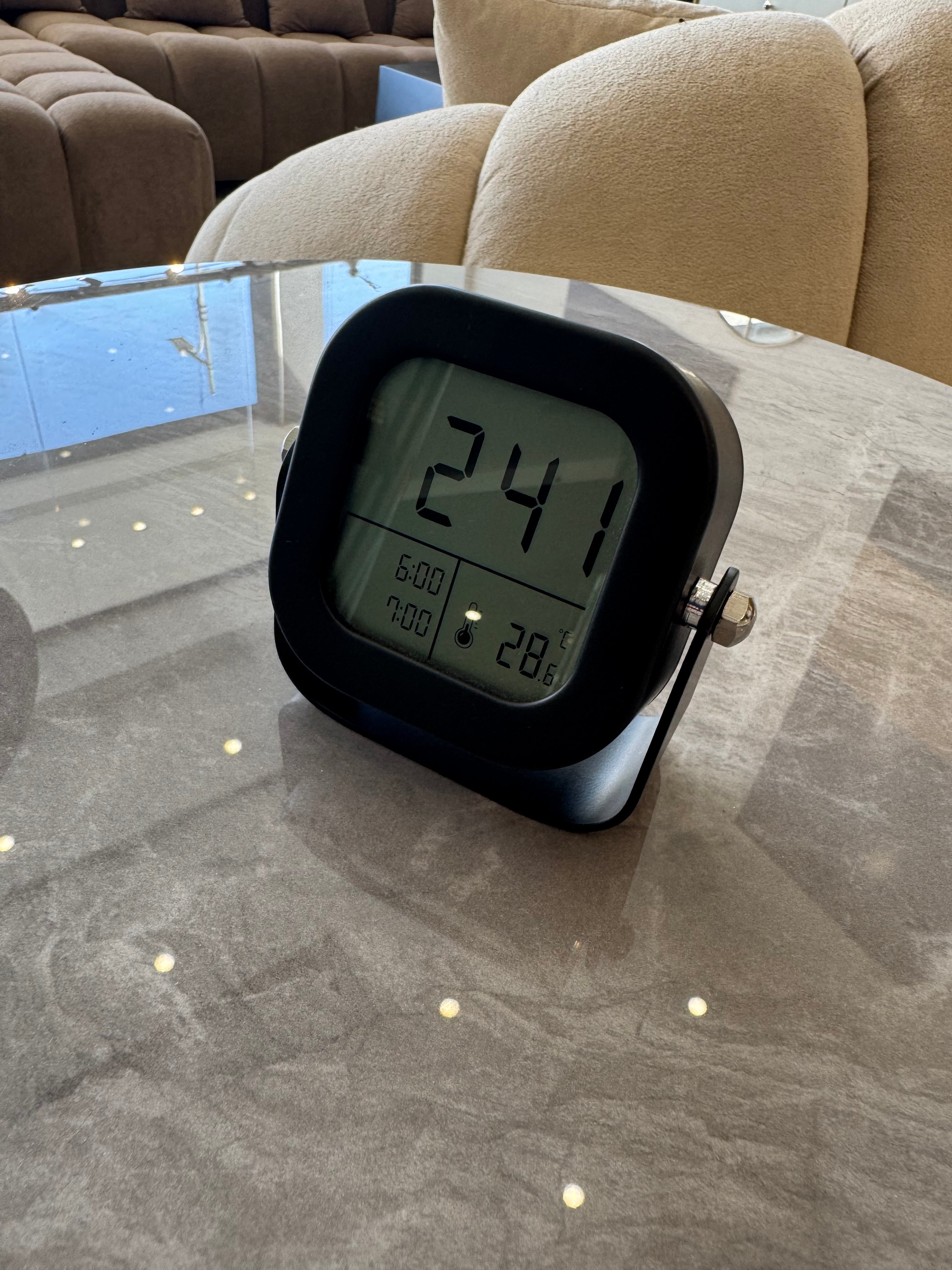 Table clock black