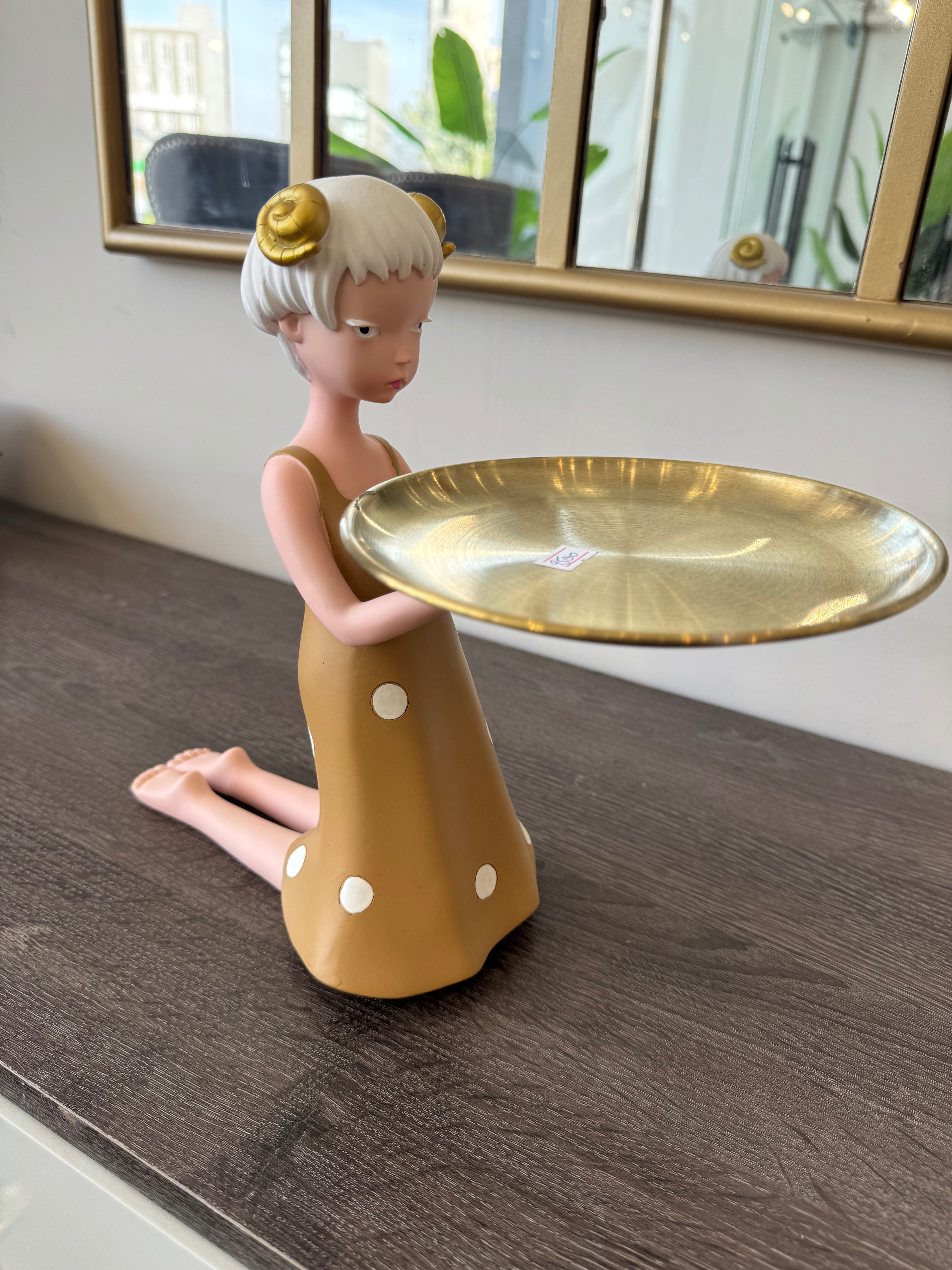 Doll tray decor