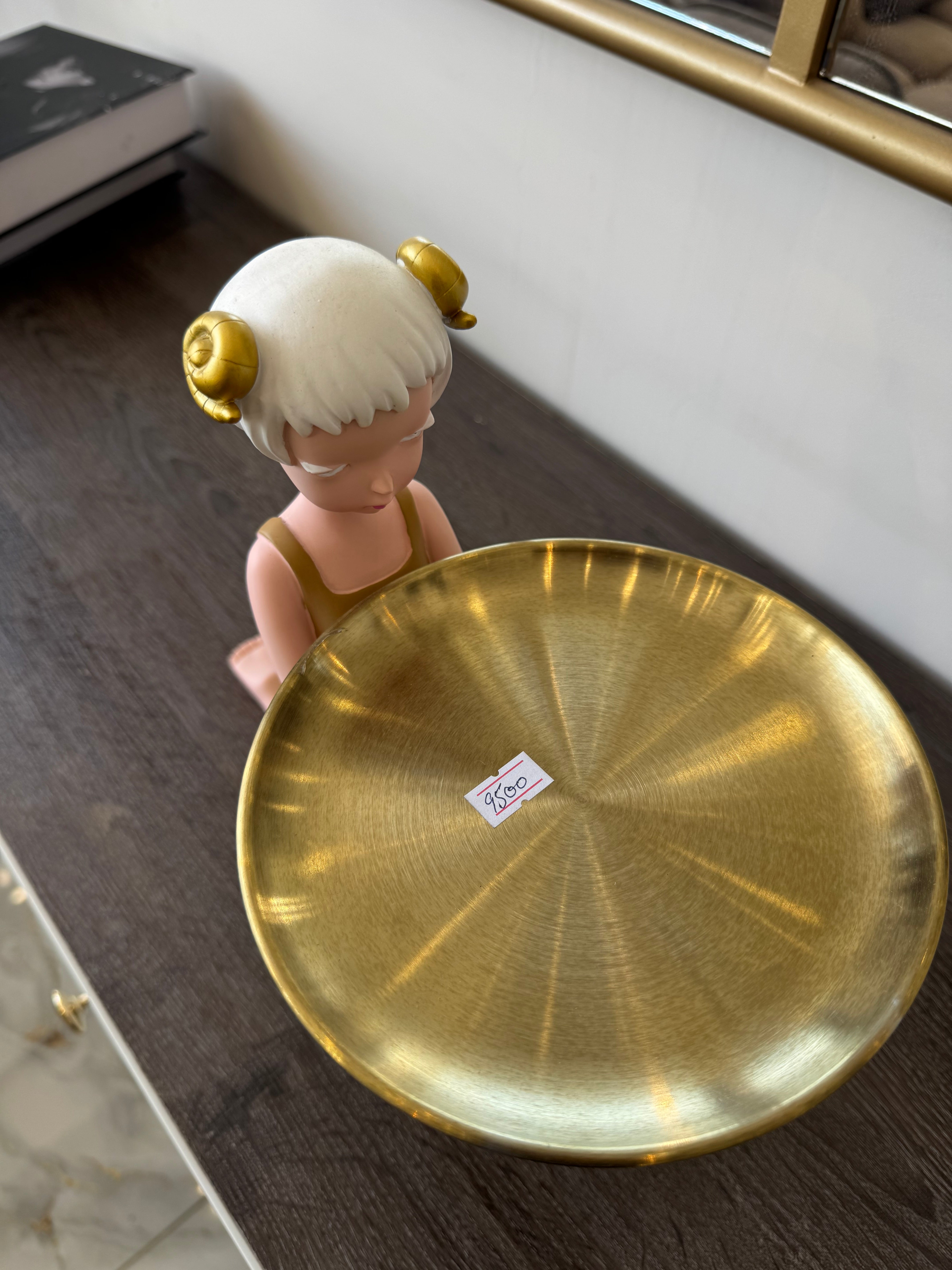 Doll tray decor
