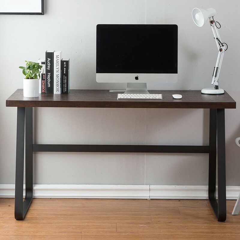 Laraine Desk