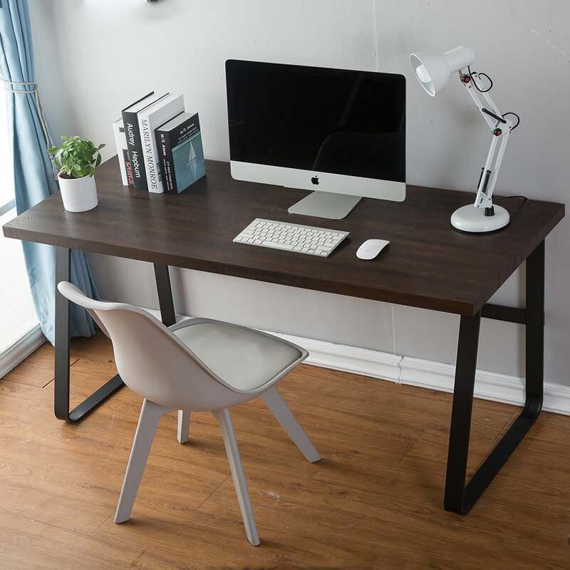 Laraine Desk
