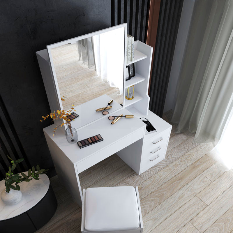 Weiland vanity