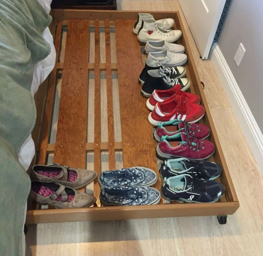 Underbed shoe rack