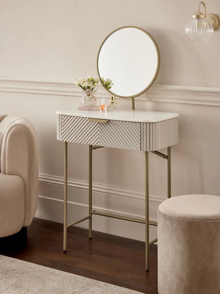 Valancia mini makeup vanity